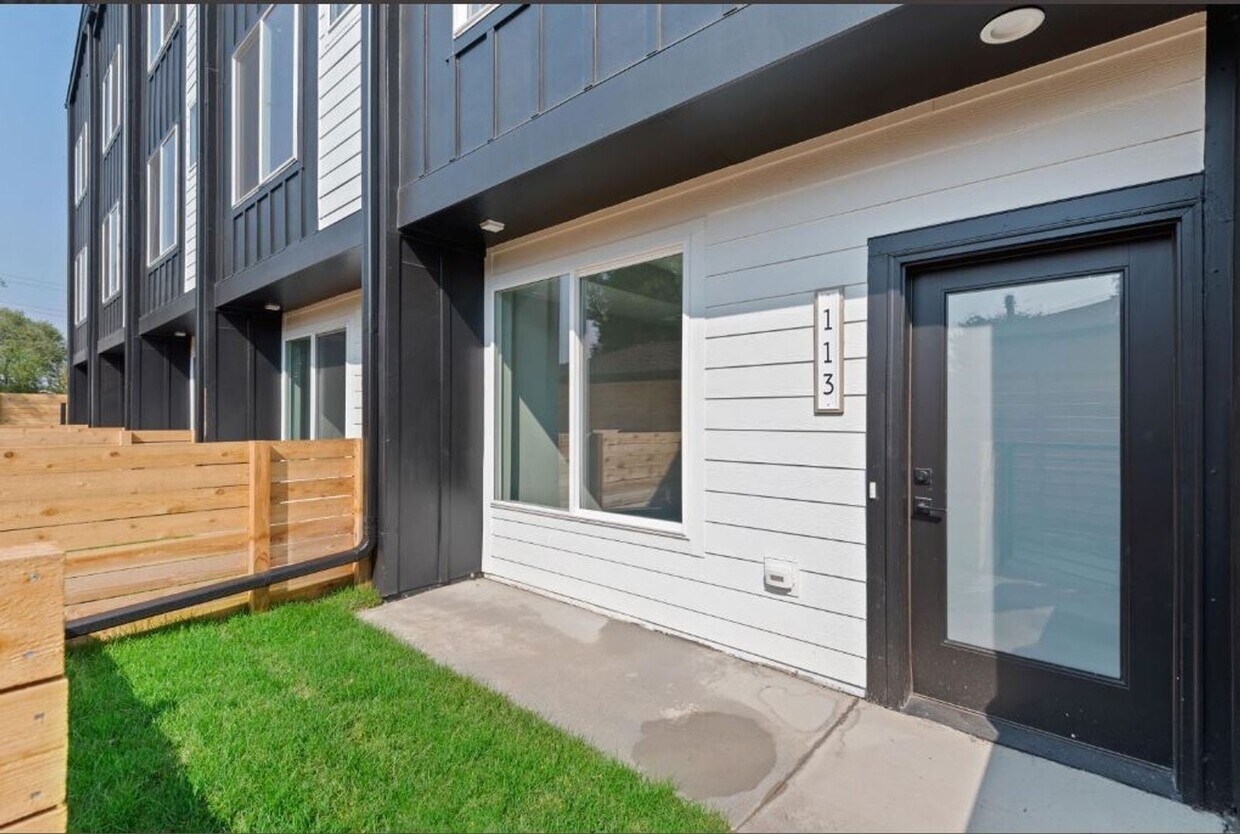 Photo - 4925 W 10th Avenue #116 - SL