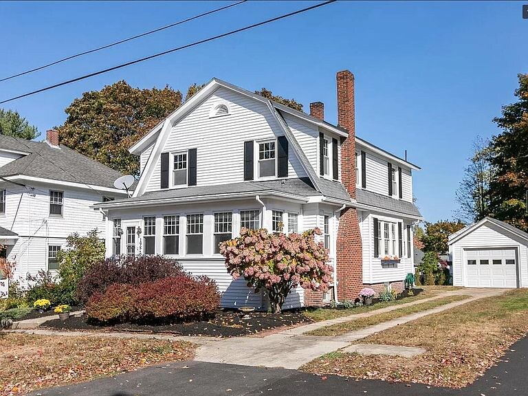 Foto principal - 198 Mussey St