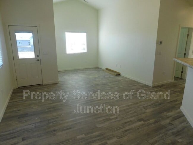 Building Photo - 2354 Zion Cyn Ave
