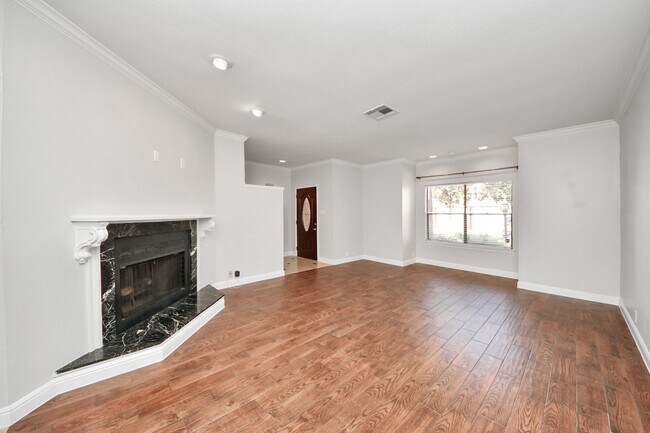 Building Photo - 2468 Bering Dr