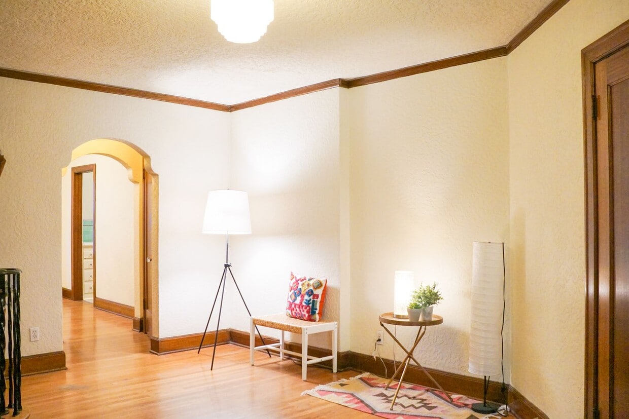 Primary Photo - Stunning 1930s Townhouse in Spanish-style ...