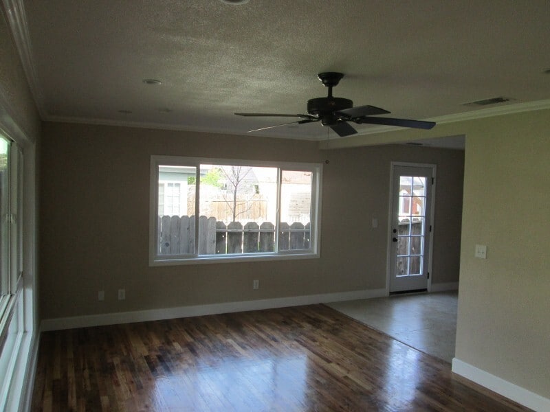 Foto del edificio - 1718 Magnolia Ave