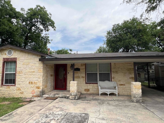 Photo - 707 W Malone Ave (San Antonio, TX) House