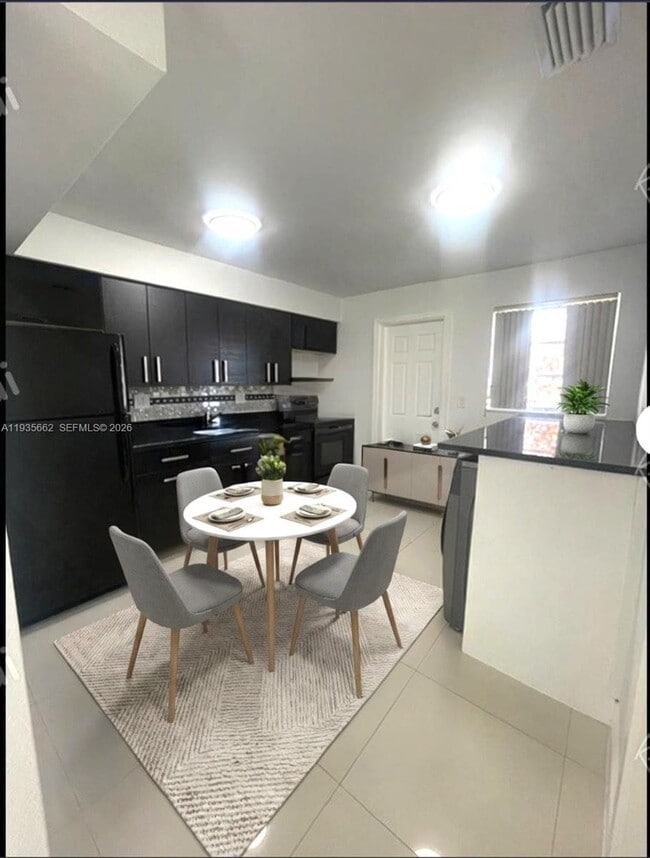 Foto del edificio - 512 SW 7th St