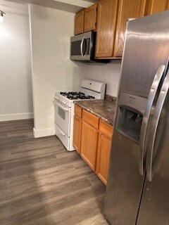 Foto del edificio - 1880 Bonnie Ln