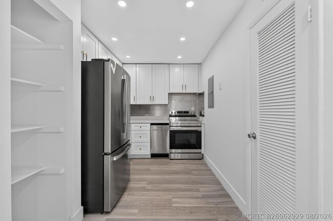 Building Photo - 17051 NE 35th Ave