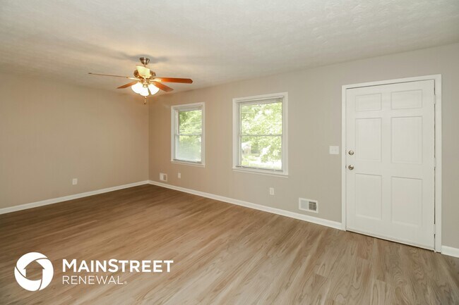 Building Photo - 218 Lucan Way