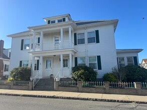 Building Photo - 69 Brooklawn St