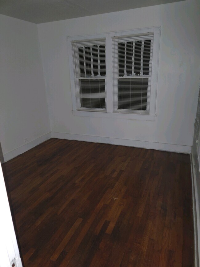 Foto del edificio - 805 W Pine Ave