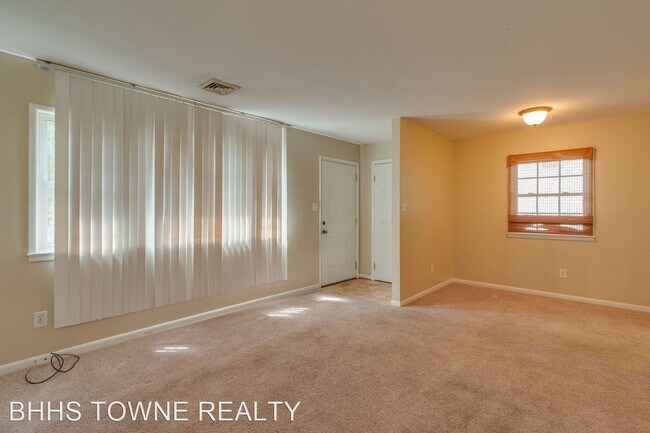 Building Photo - 3 br, 1 bath House - 133 Drew Road