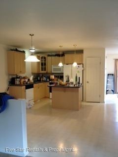 Foto del edificio - 4 br, 3.5 bath House - 1024 State Park Rd.