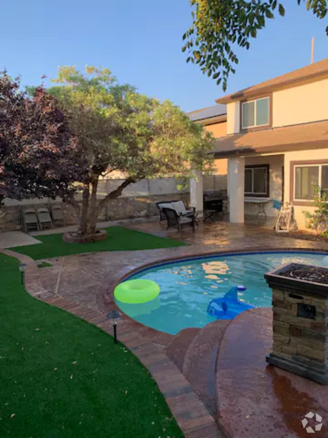 Building Photo - 3209 Tierra Nido Pl