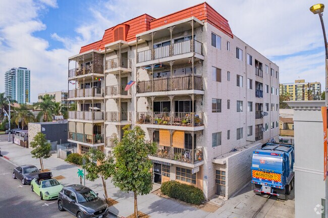 615 E Broadway Long Beach, CA 90802 - 615 E Broadway