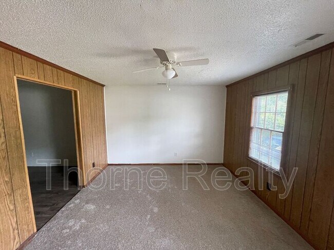 Foto del edificio - 1428 Davis St