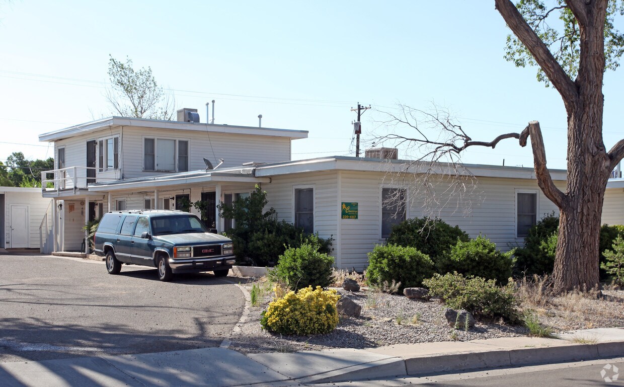 Building Photo - 1100 Wilmoore Dr SE