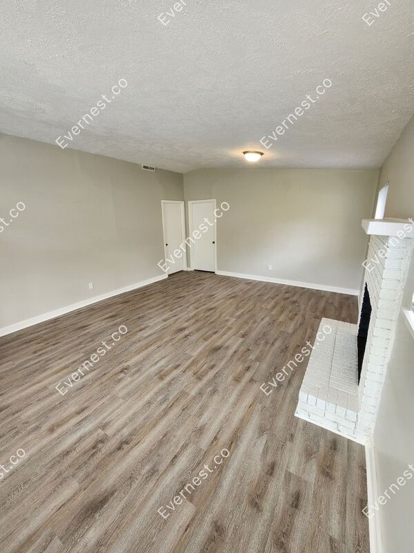 Foto del edificio - 1765 Dorgan St