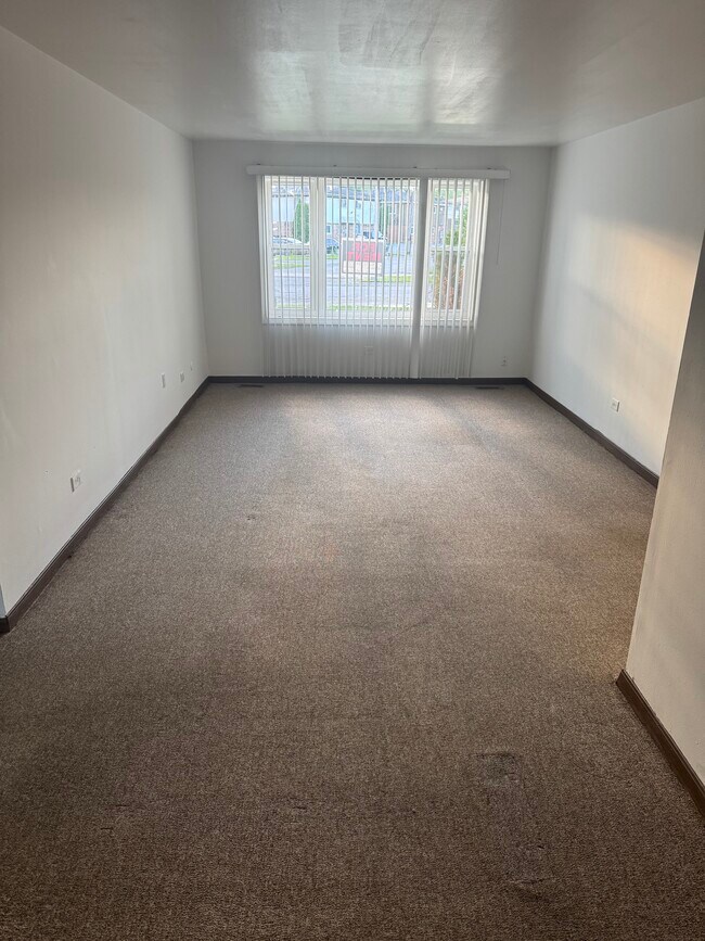 Living Room - 1521 Berg Dr
