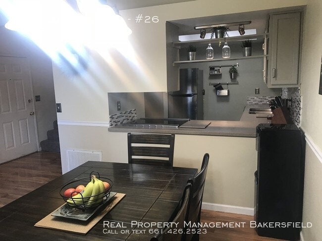 Foto del edificio - 5401 Dunsmuir Road #26