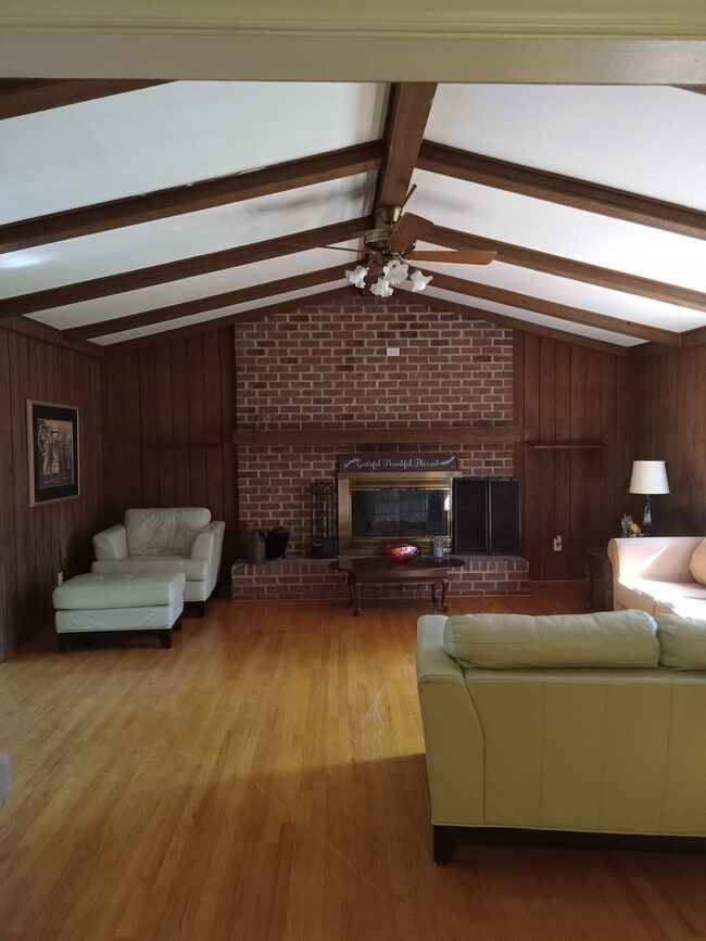 Building Photo - 6518 Alexander Dr