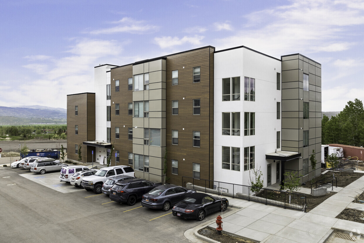 Foto principal - Slopeside Village Apartments and Townhomes