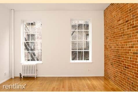 Building Photo - 324 E 81st St