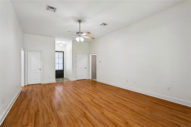 Building Photo - 59445 Spring Dr