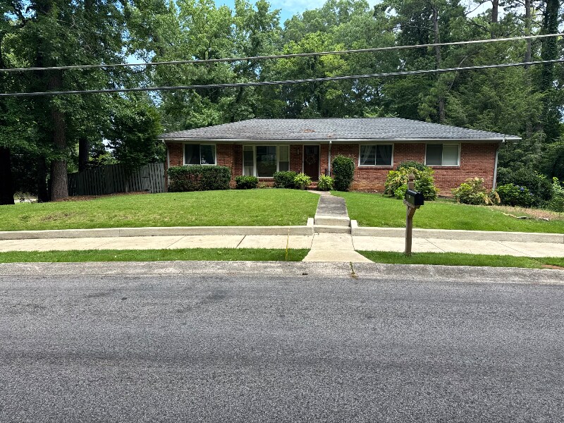 Foto principal - 900 Delcris Dr