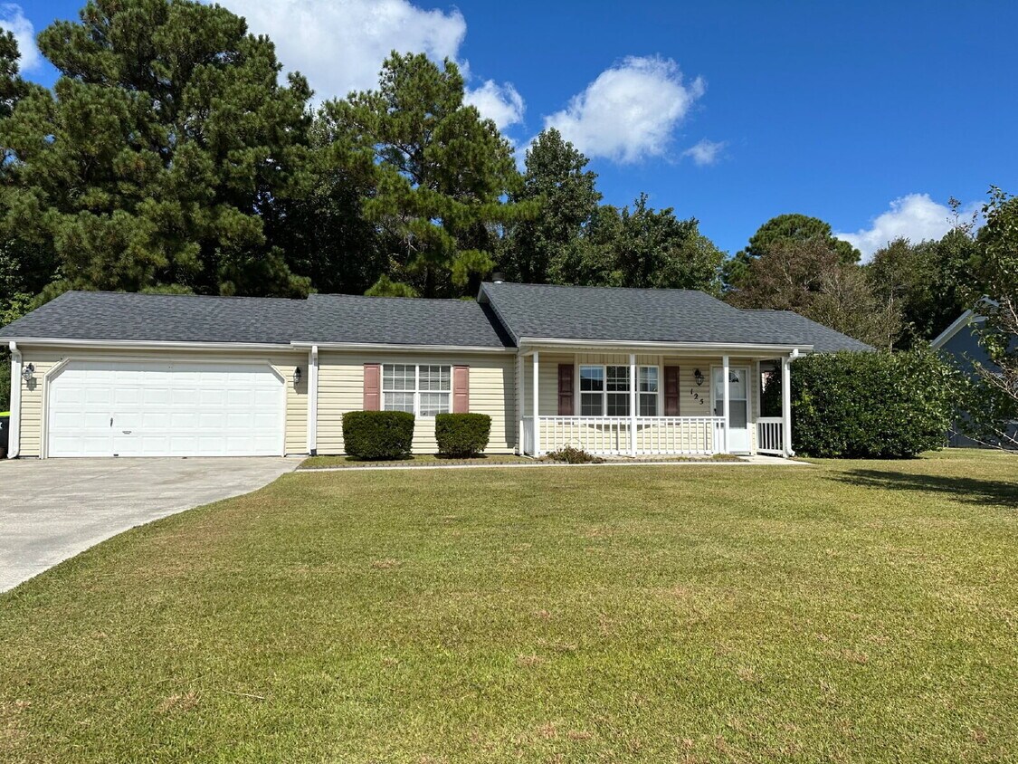 Primary Photo - 125 Glenwood Dr