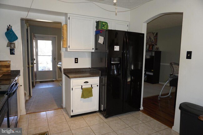 Building Photo - 12525 Spring Dr