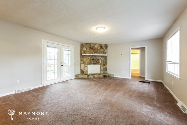 Building Photo - 421 Sellwood Cir