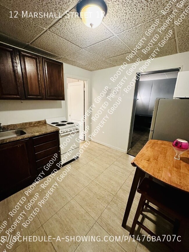 Building Photo - Studio Apartment Near RPI-- Furnishings In...