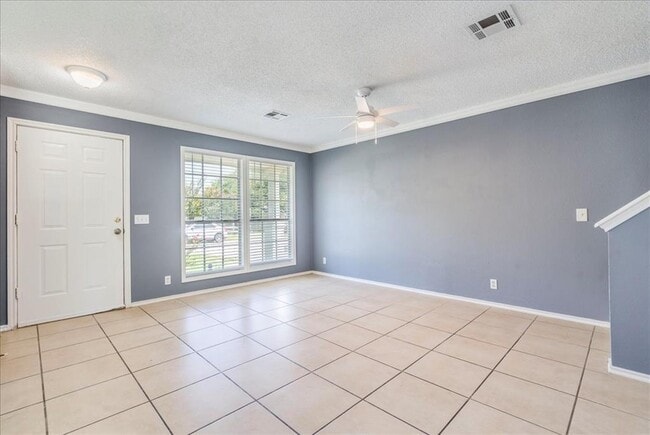 Building Photo - 112 Segovia Way