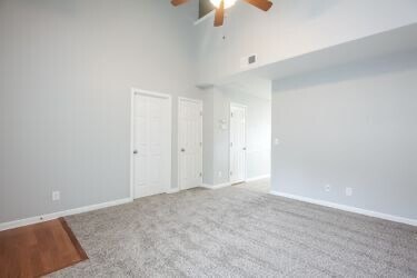 Building Photo - 4200 Youngstown Dr
