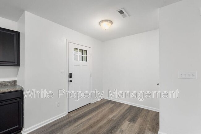 Foto del edificio - 1619 Hooper Court