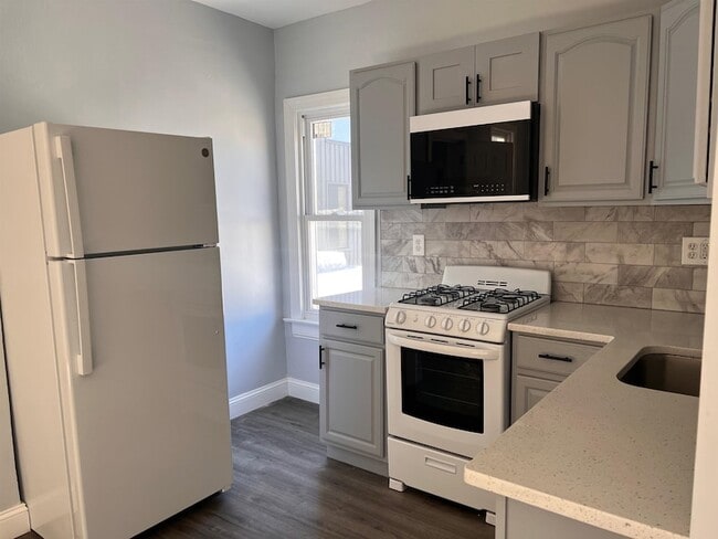 Photo - 7 Beacon Ave House