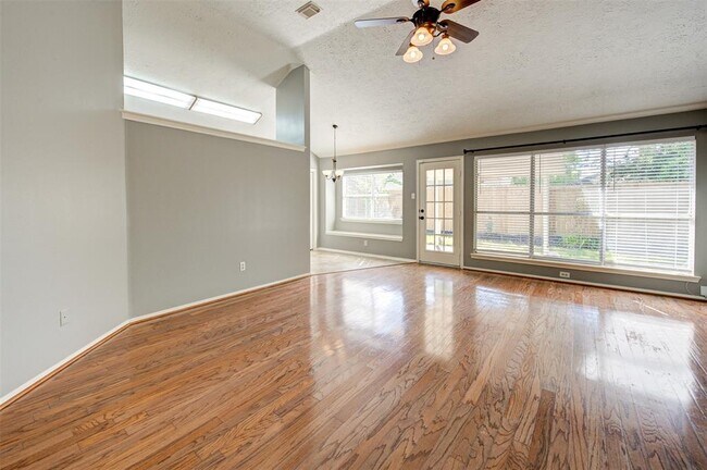 Building Photo - 4914 Pecan Grove Dr