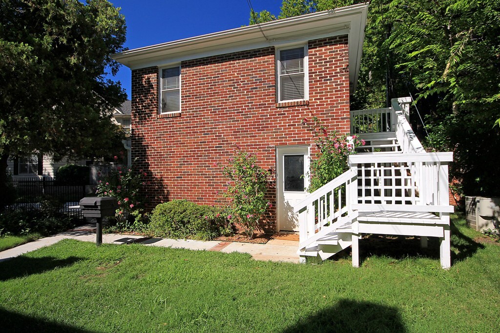 Primary Photo - 2514 S Terwilleger Blvd