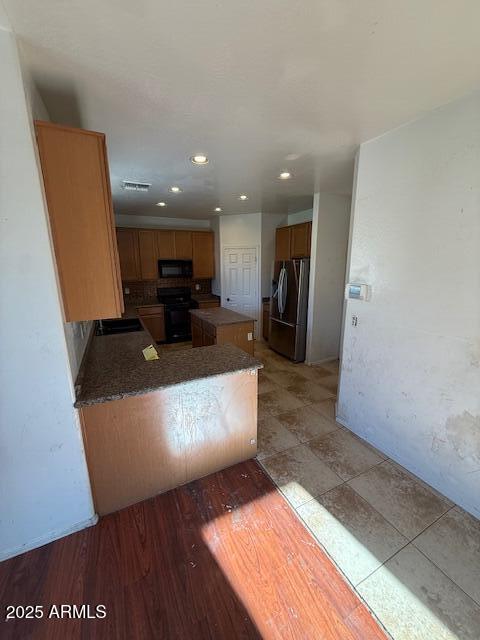 Building Photo - 3918 S 100th Glen