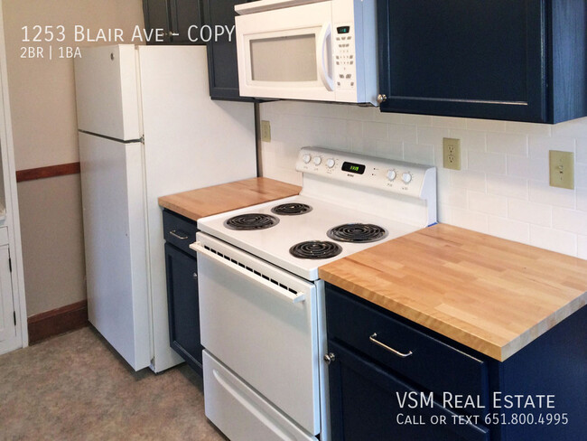 Foto del edificio - Gorgeous 2BD / 1BATH Duplex In St. Paul.