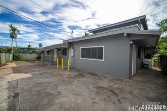 Building Photo - 96-159-159 Waiawa Rd