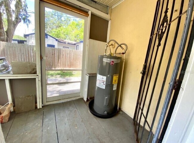 Building Photo - 2237 Auburn S, Unit A; St Petersburg, FL 3...