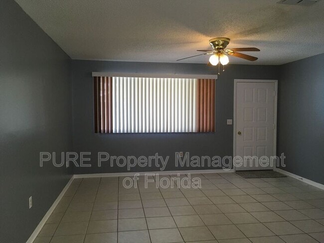 Building Photo - 10898 SW 88th Ct