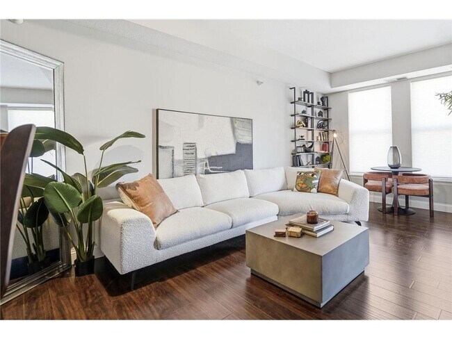 Foto del edificio - 545 N 1st St