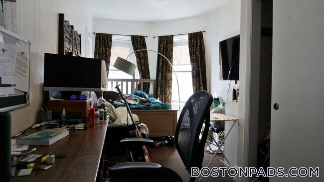 Foto del edificio - 248 Newbury St