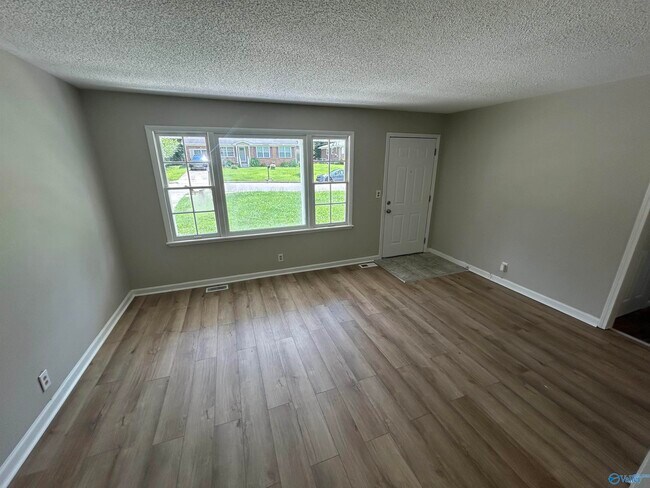 Foto del edificio - 6203 Colfax Rd NW