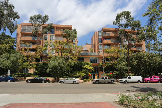 Edificio - La Vista Terrace