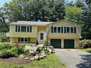 Building Photo - 37 Woodbury Rd