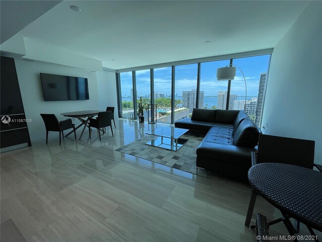 Building Photo - 1451 Brickell Ave
