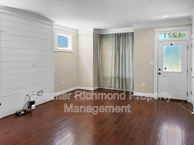 Foto del edificio - 1221 N 26th St