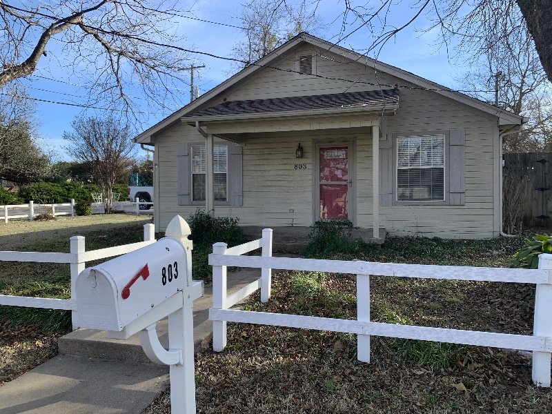 803 W Bridge St, Granbury, TX 76048 House Rental in Granbury, TX